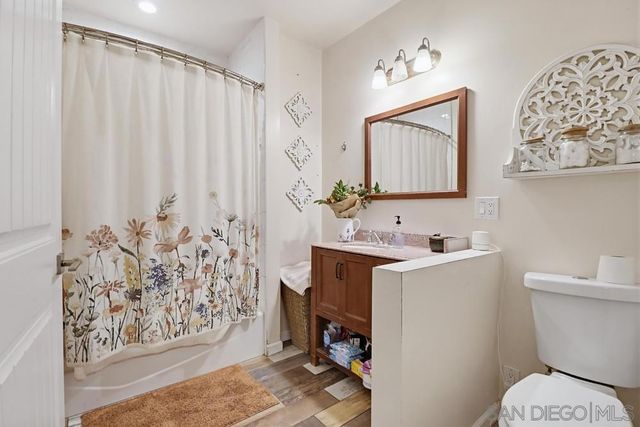 121 S Stephanie Lane, El Cajon, CA 92019