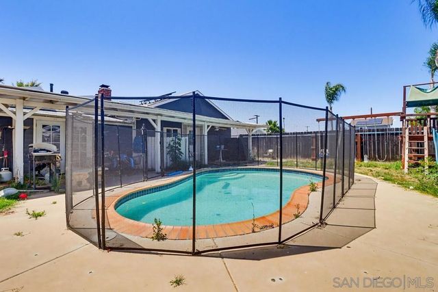 121 S Stephanie Lane, El Cajon, CA 92019