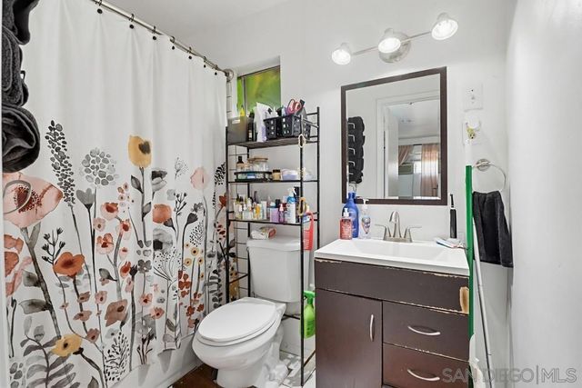 121 S Stephanie Lane, El Cajon, CA 92019