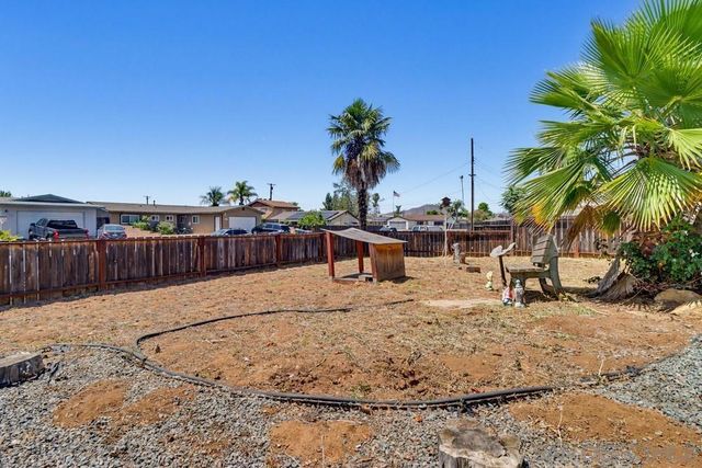 121 S Stephanie Lane, El Cajon, CA 92019
