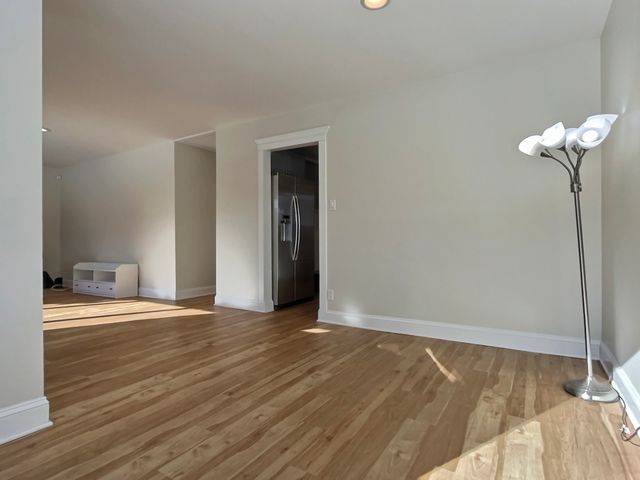 2946 Knollwood Lane, Glenview, IL 60025