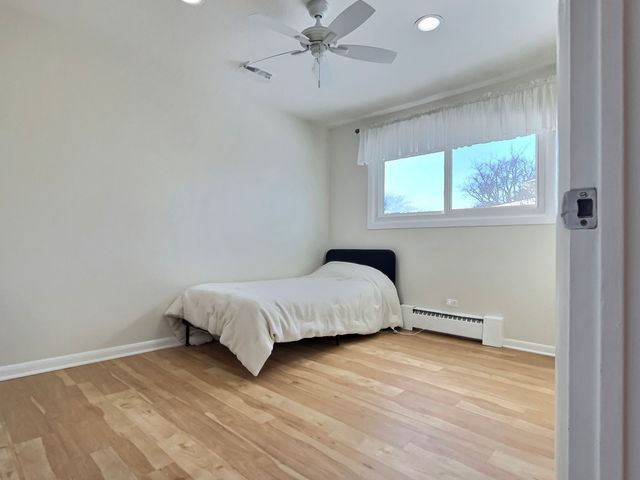 2946 Knollwood Lane, Glenview, IL 60025