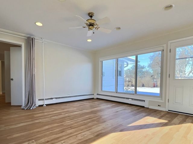 2946 Knollwood Lane, Glenview, IL 60025