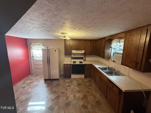 425 Kingsley Avenue, Kingsport, TN 37660