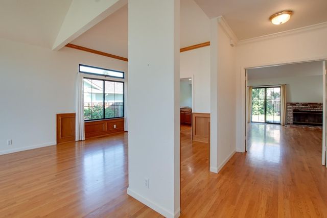 350 Tina Drive, Hollister, CA 95023