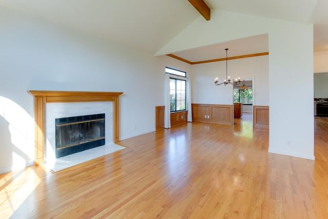 350 Tina Drive, Hollister, CA 95023