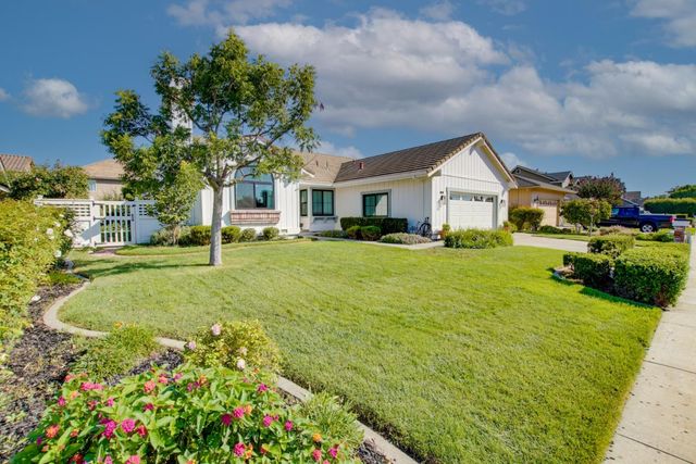 350 Tina Drive, Hollister, CA 95023