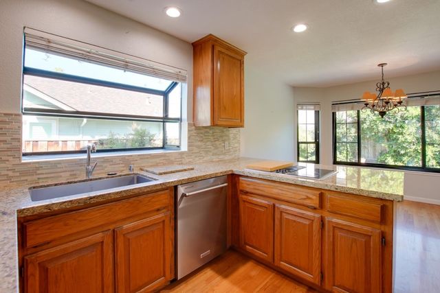 350 Tina Drive, Hollister, CA 95023