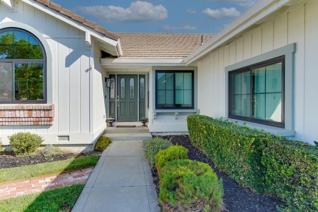350 Tina Drive, Hollister, CA 95023