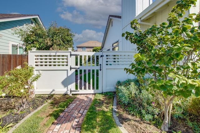 350 Tina Drive, Hollister, CA 95023