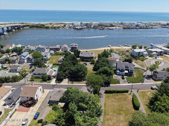 75 Portland Road, Highlands, NJ 07732