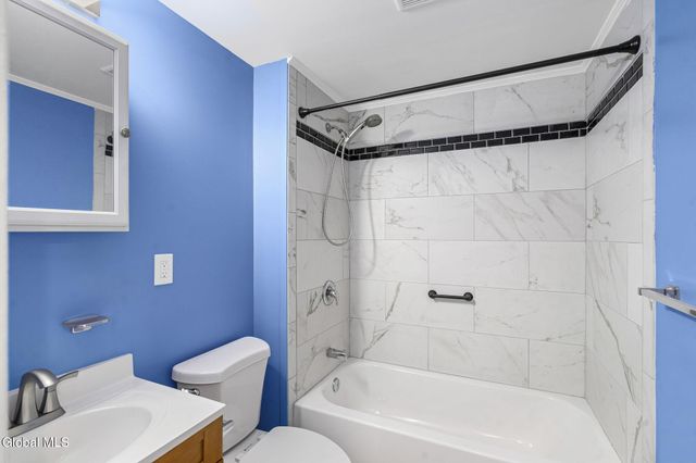 1331 Hodgson Street, Schenectady, NY 12303