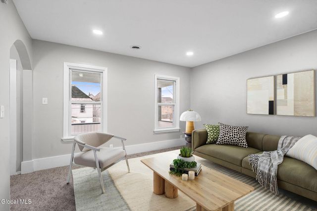 1331 Hodgson Street, Schenectady, NY 12303