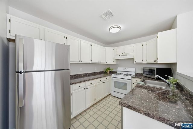 2903 Appleton Way, Hanover Township, NJ 07981