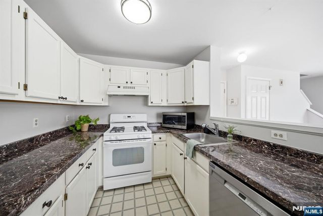 2903 Appleton Way, Hanover Township, NJ 07981