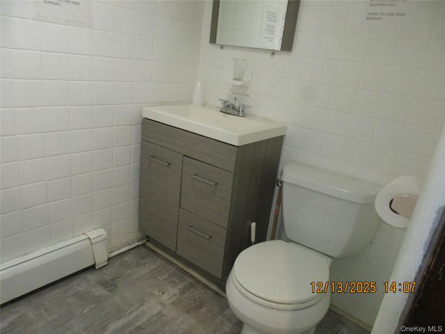 75-08 Metropolitan Avenue lower, Middle Village, NY 11379