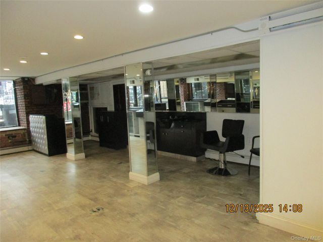 75-08 Metropolitan Avenue lower, Middle Village, NY 11379