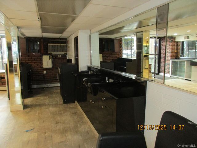 75-08 Metropolitan Avenue lower, Middle Village, NY 11379