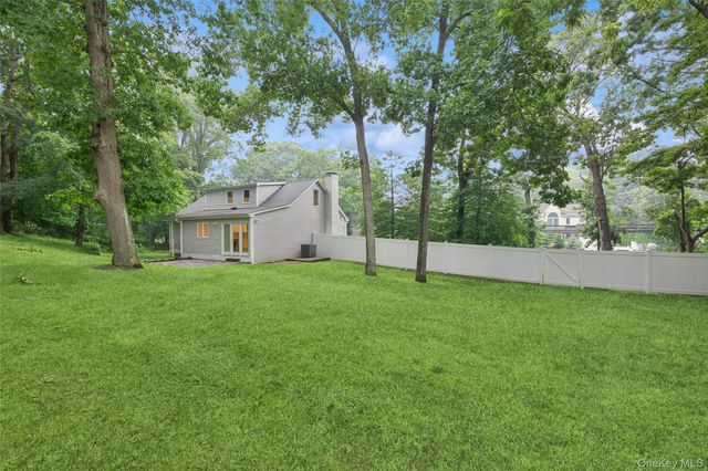 2639 N Wading River Road, Wading River, NY 11792
