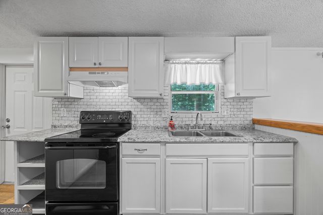 148 Rue Lafayette, Lavonia, GA 30553