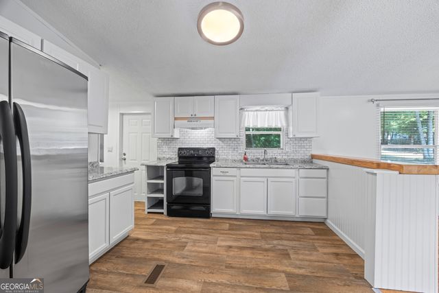 148 Rue Lafayette, Lavonia, GA 30553