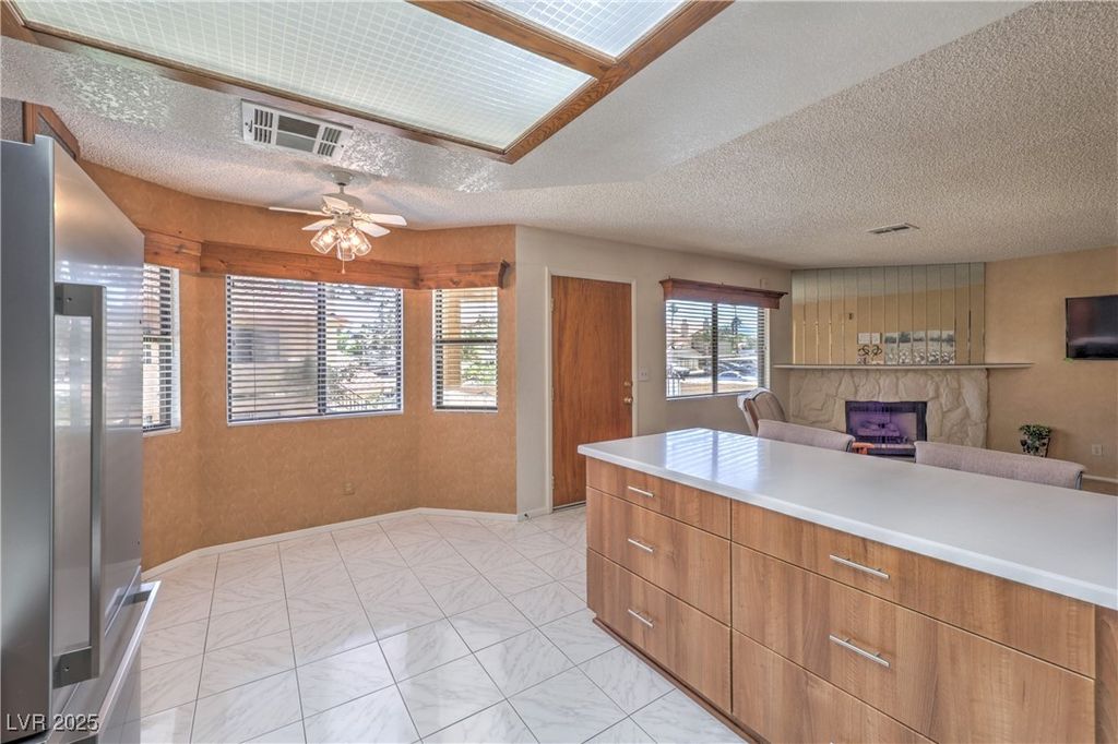 Image 10 of property listing at 1201 North Buffalo Drive 202, Las Vegas, NV 89128