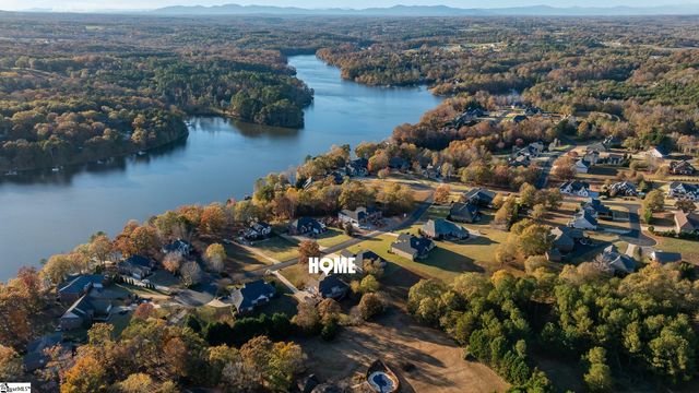 329 Shoreview Drive, Chesnee, SC 29323