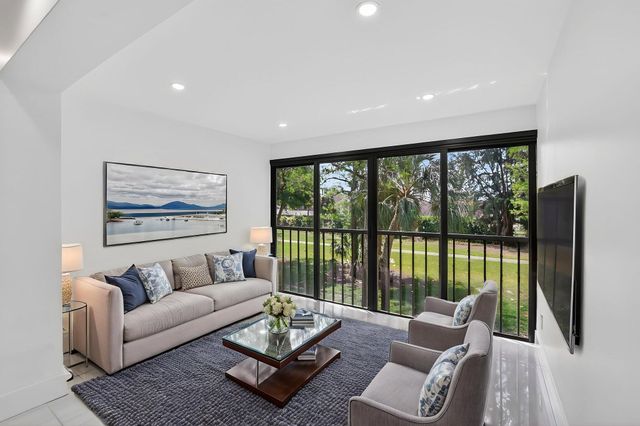 9272 Vista Del Lago 28F, Boca Raton, FL 33428