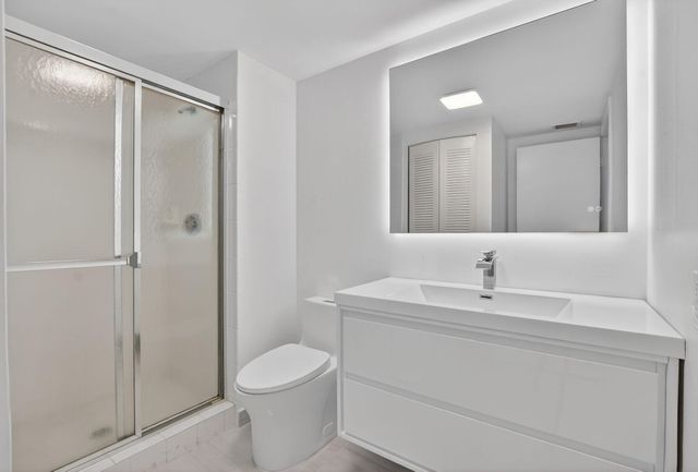 9272 Vista Del Lago 28F, Boca Raton, FL 33428