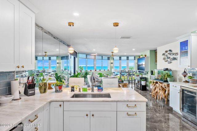 700 Wave Crest Avenue 301, Indialantic, FL 32903