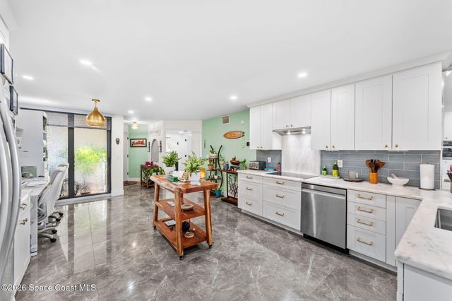 700 Wave Crest Avenue 301, Indialantic, FL 32903