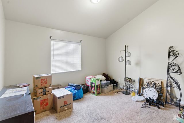 5513 La Pinta Maria Drive, Bakersfield, CA 93307