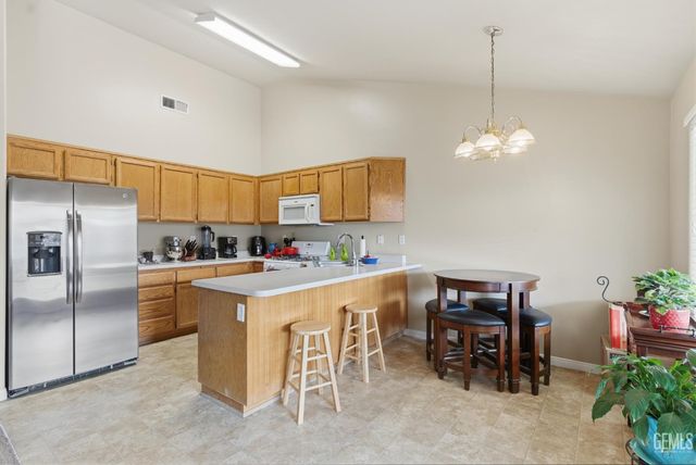 5513 La Pinta Maria Drive, Bakersfield, CA 93307