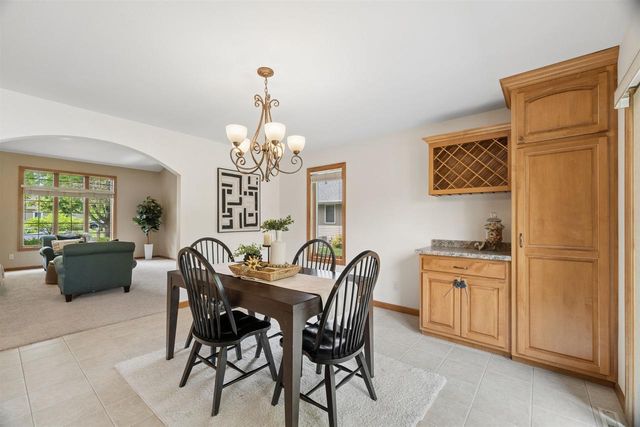 4226 E APPLESEED DRIVE, Appleton, WI 54913