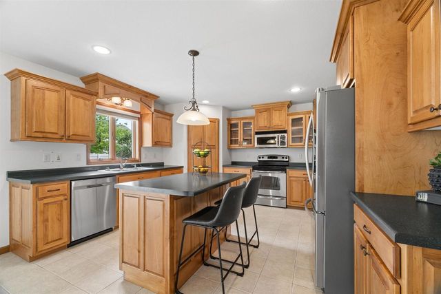 4226 E APPLESEED DRIVE, Appleton, WI 54913
