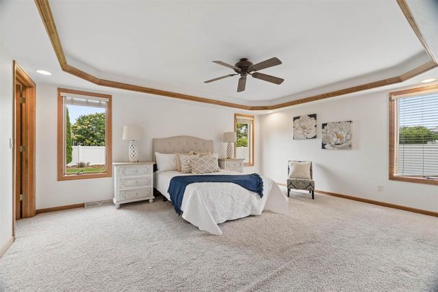 4226 E APPLESEED DRIVE, Appleton, WI 54913