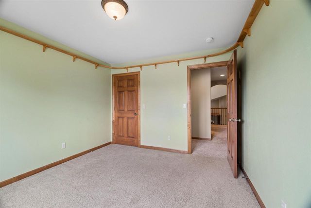 4226 E APPLESEED DRIVE, Appleton, WI 54913