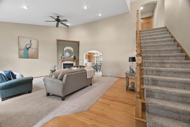 4226 E APPLESEED DRIVE, Appleton, WI 54913
