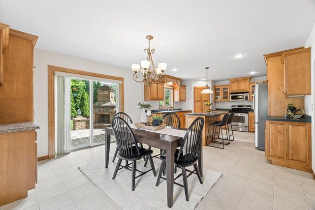 4226 E APPLESEED DRIVE, Appleton, WI 54913