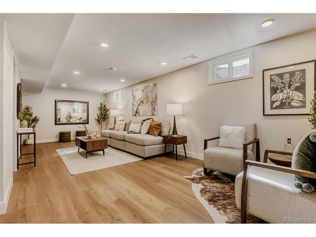 6721 E 61st Ave, Commerce City, CO 80022