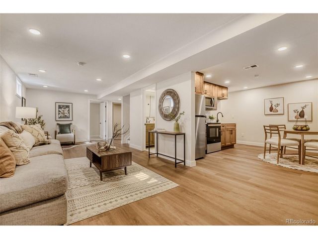 6721 E 61st Ave, Commerce City, CO 80022