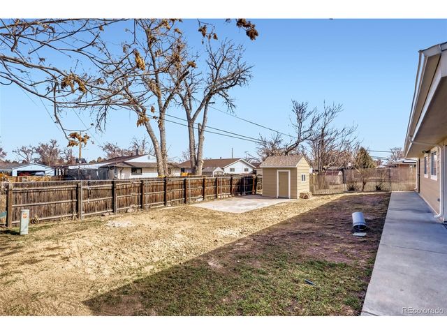 6721 E 61st Ave, Commerce City, CO 80022