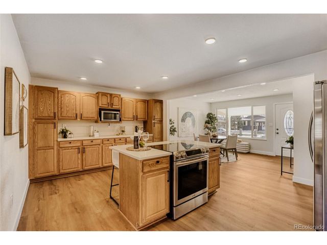 6721 E 61st Ave, Commerce City, CO 80022