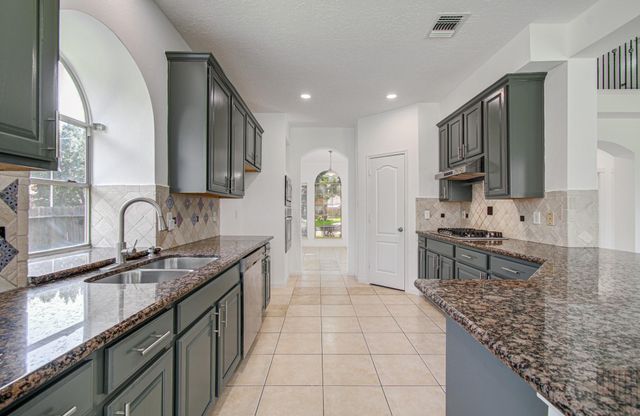 202 Willards Way, Stafford, TX 77477