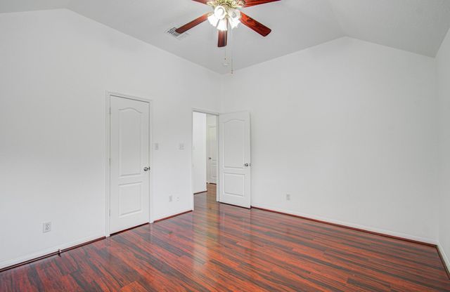 202 Willards Way, Stafford, TX 77477