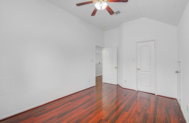 202 Willards Way, Stafford, TX 77477