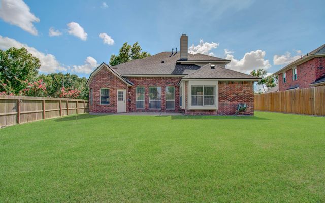 202 Willards Way, Stafford, TX 77477