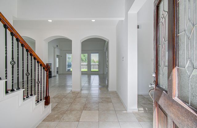 202 Willards Way, Stafford, TX 77477