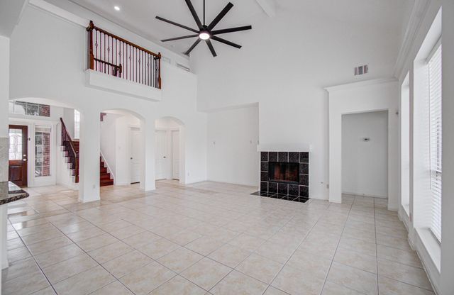 202 Willards Way, Stafford, TX 77477