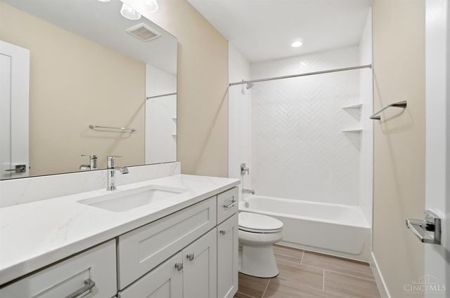 3309 Bach Avenue, Cincinnati, OH 45209